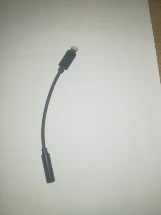 I phone 7 kabel za koristenje 3.5 mm (obicnih) slusalica