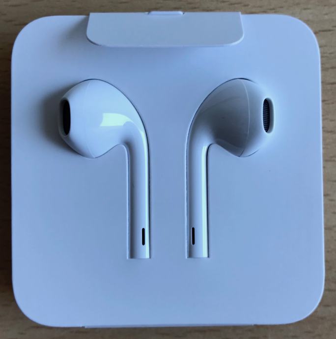 Slušalice Apple EarPods + Lightning to 3.5 mm Headphone Jack Adapter