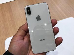 Apple iPhone X 64Gb Silver