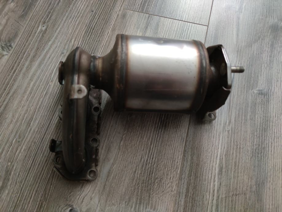 Škoda fabia 1.2 katalizator