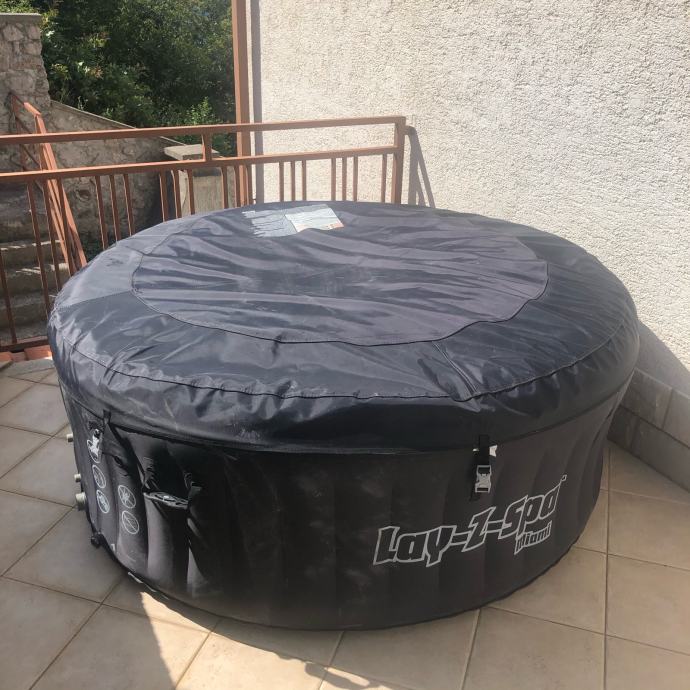 Jacuzzi LayZSpa Miami Hot Tub