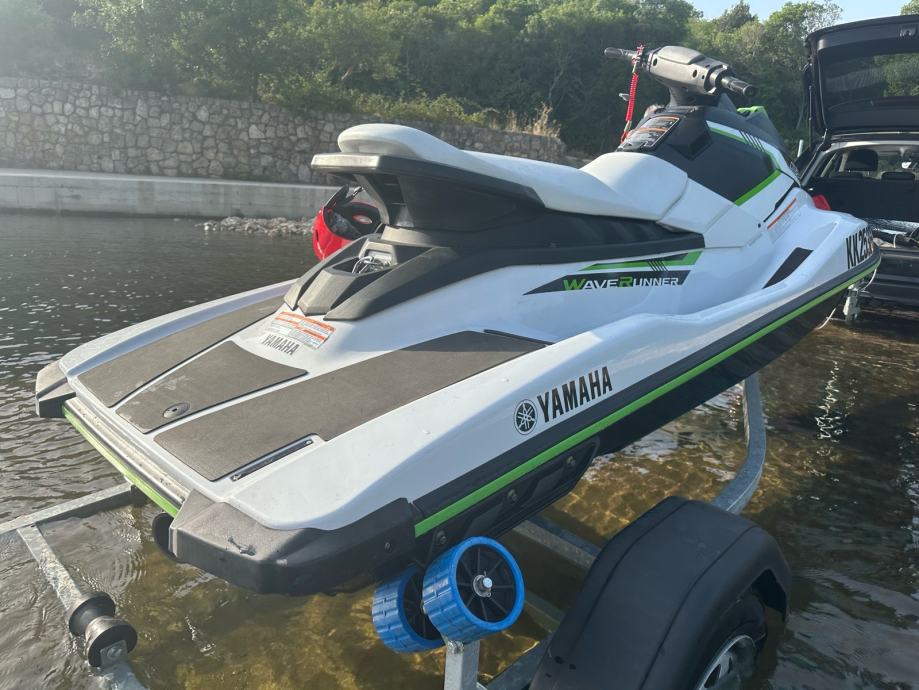 Prodajem jet ski Yamaha