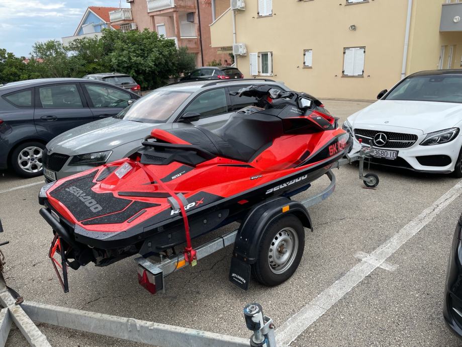 Sea Doo RXP X 300 RS