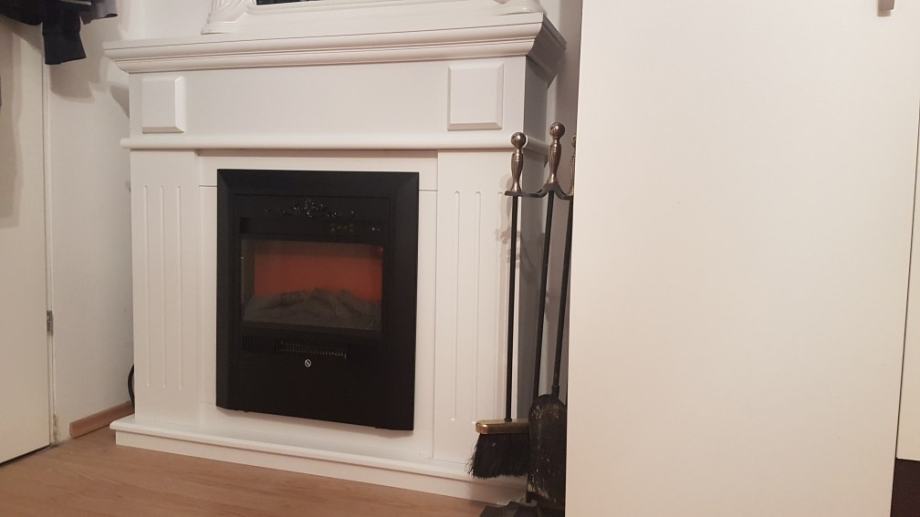 NOV !!! ELEKTRO KAMIN SA DALJINSKIM 109 x100 x 26 CM