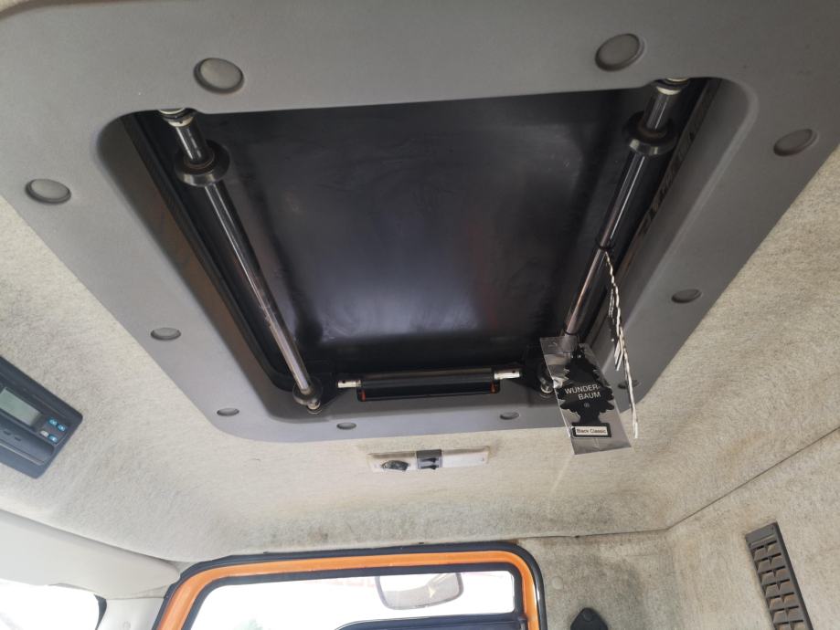 Ford cargo 1830