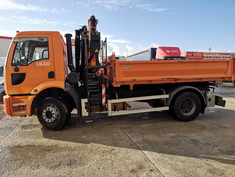 Ford cargo 1830