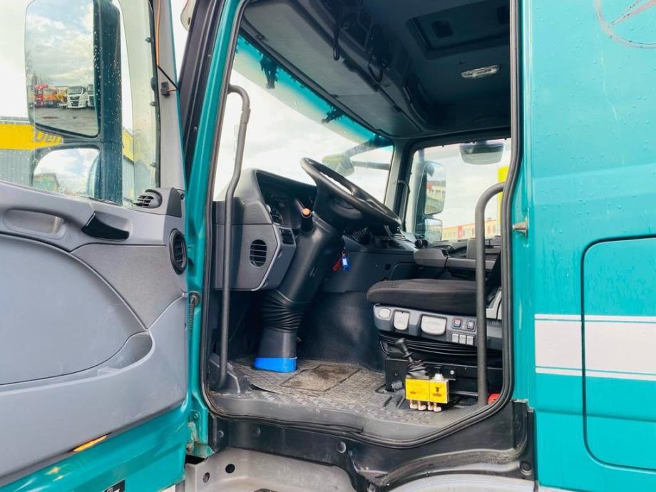 Autoradio Doppio DIN Per Mercedes Actros – Senza Barra Centrale, Modello 2011+, Colore Nero