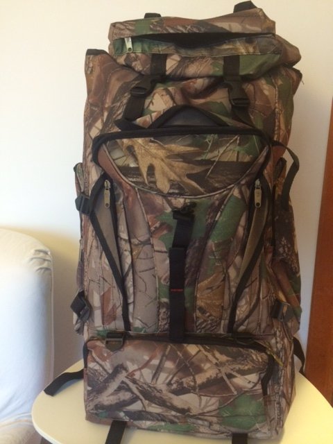 Novi ruksak camo boja 75 l + BRZA dostava za cijelu HR.