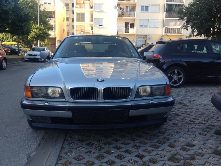 BMW serija 7 750i V12, 1995 god.