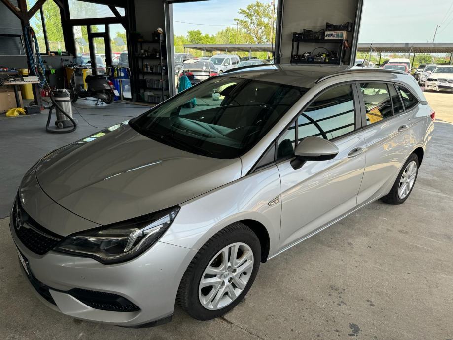 Opel Astra Karavan 1,5 D 2019 god neispravan motor na ime kupca prodaj