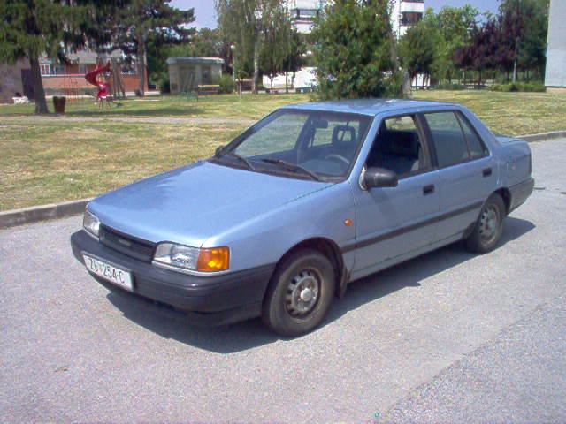 Hyundai Pony 1991.
