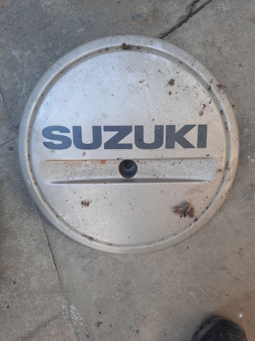 Suzuki grand vitara poklopac rezervne gume obloga
