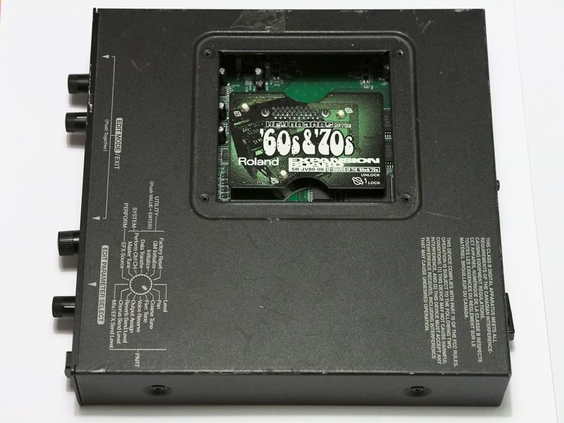 Roland JV1010 midi modul sa Keyboards of the 60s & 70s ekspanzijom