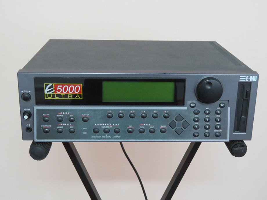 E 5000 ULTRA rack sampler