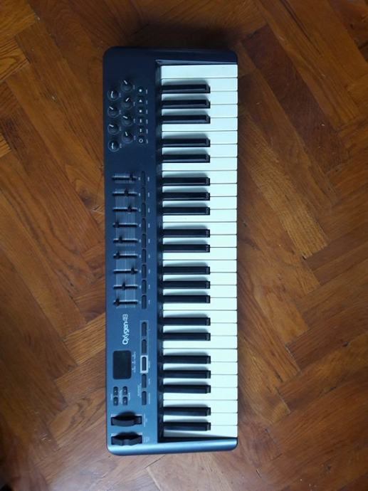 M-audio Oxygen 49 MIDI kontroler sint/klavijatura