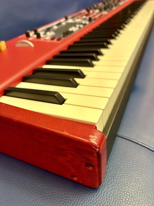 Nord Stage 3 + Flightcase