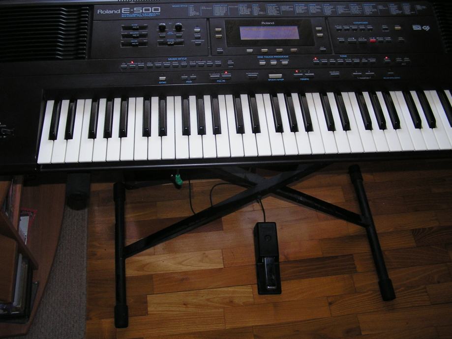 Roland E-500