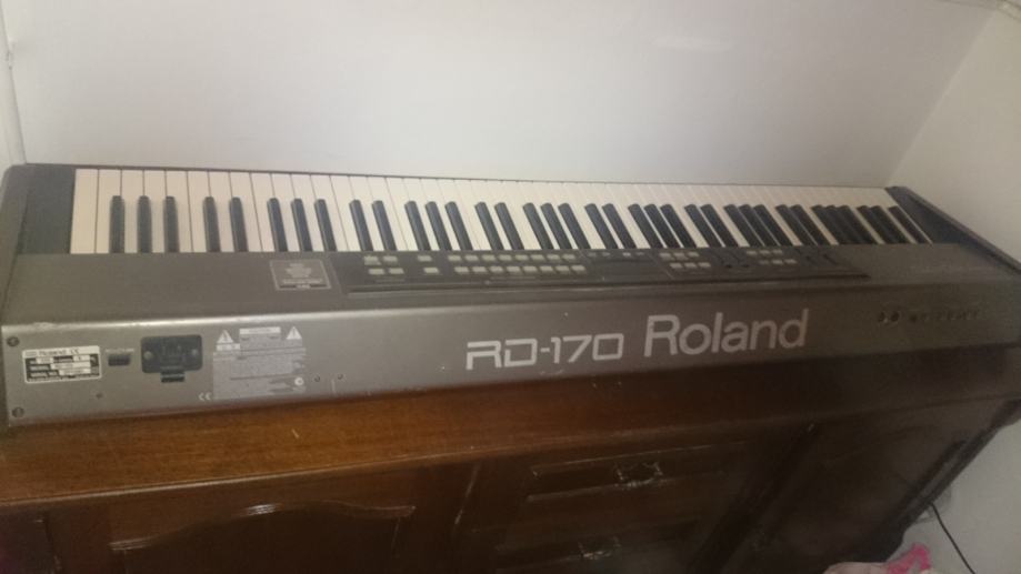 ROLAND RD-170
