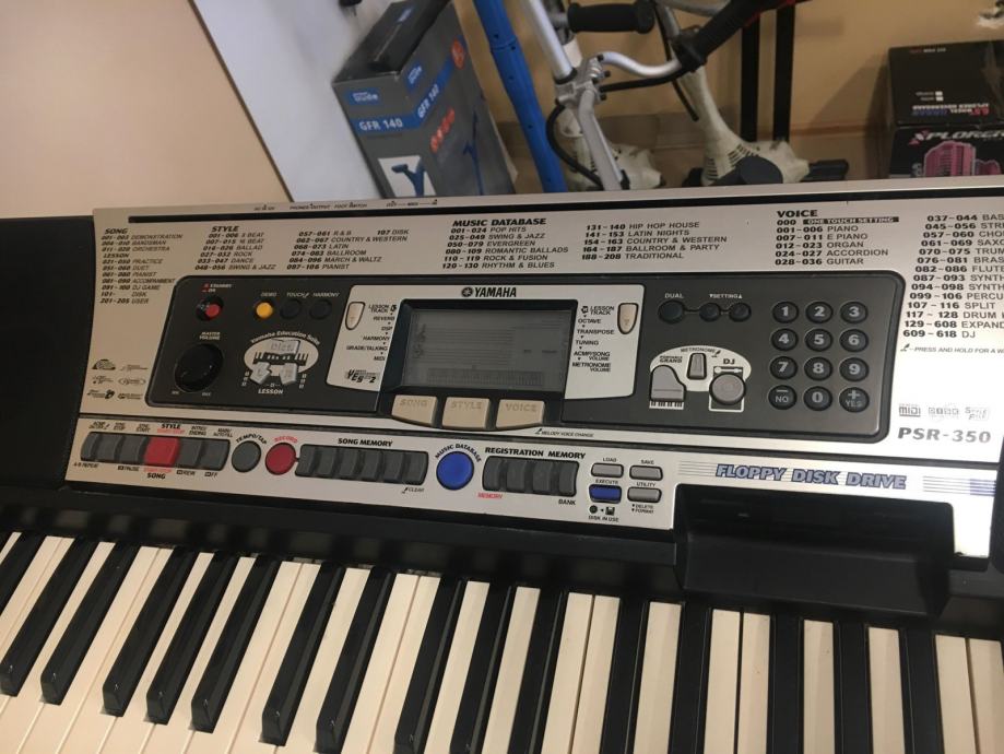 YAMAHA PSR-350