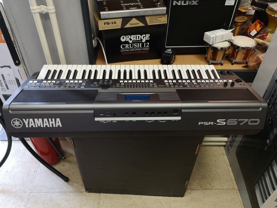 Yamaha PSR-S670