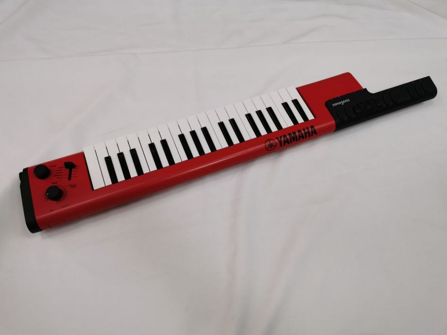 Yamaha Sonogenic SHS-500 Red Keytar synthesizer