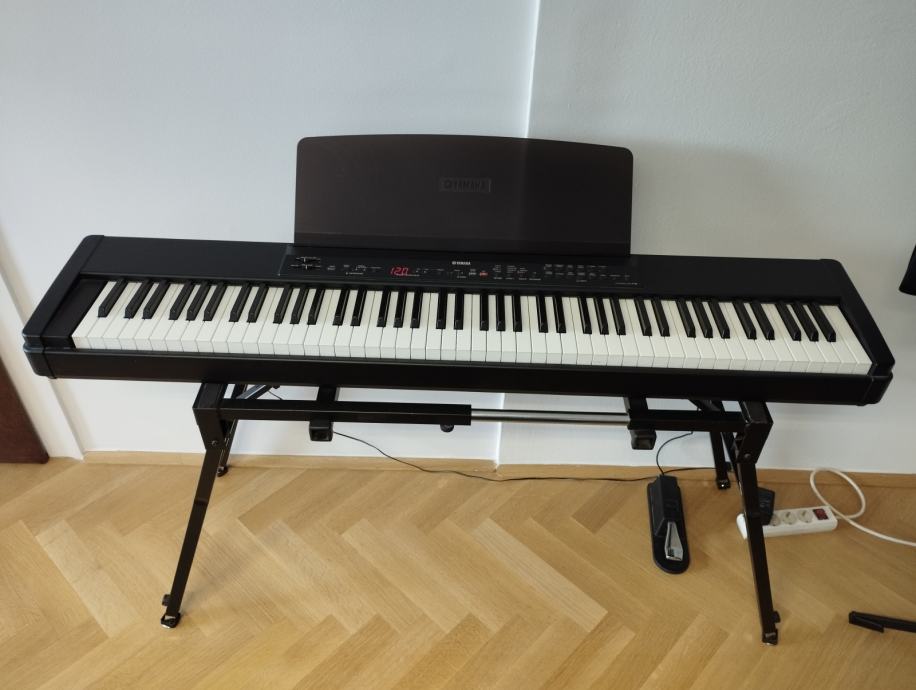 Yamaha stage piano P80