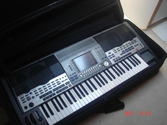 KlavijaturaYamaha PSR 9000