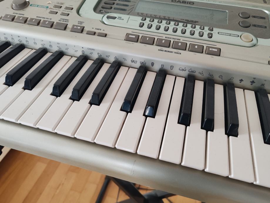 Klavijatura Casio WK3300
