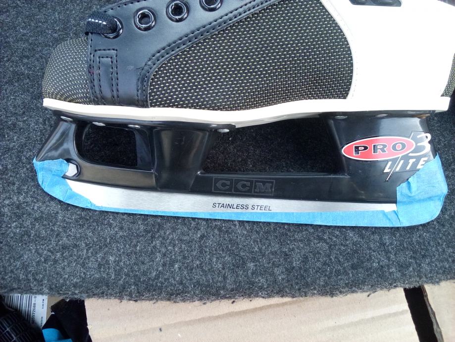NOVO,retro ,pro klizaljke za hokej CCM Tacks 752 custom fit kevlar 4DA