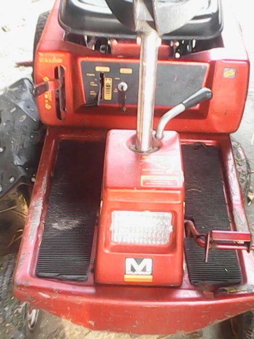  Hitno samohodna   traktor  kosilica 8 ks