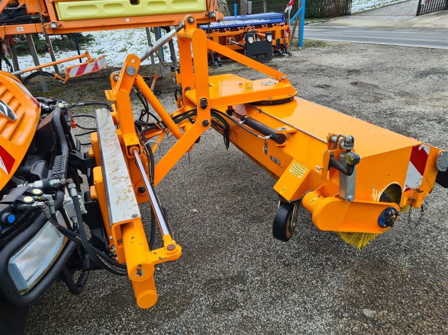 Četka Ducker za unimog traktor ili radni stroj