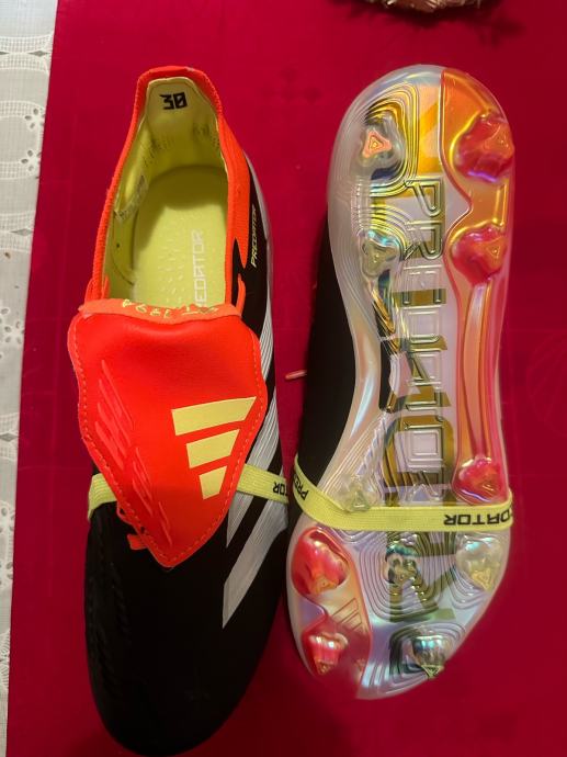 adidas predator mania 44