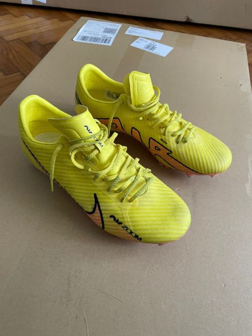 best toddler indoor soccer shoes