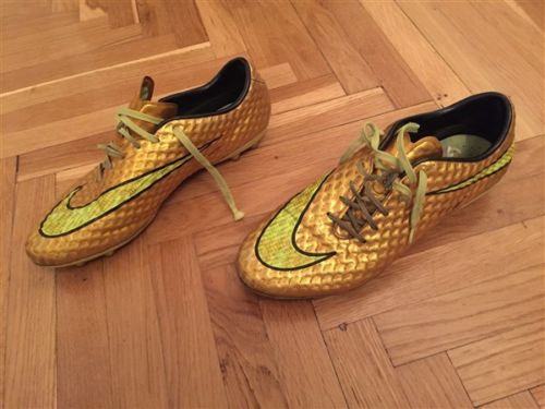 nike acc hypervenom