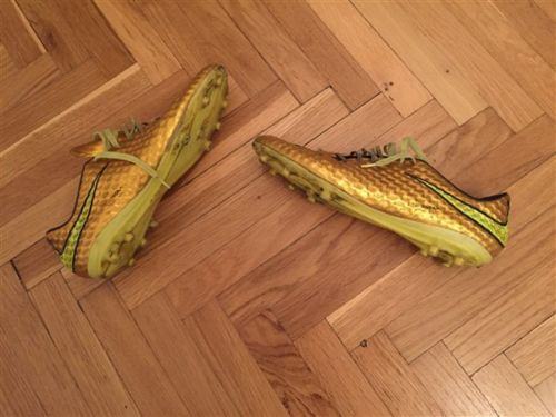 nike acc hypervenom