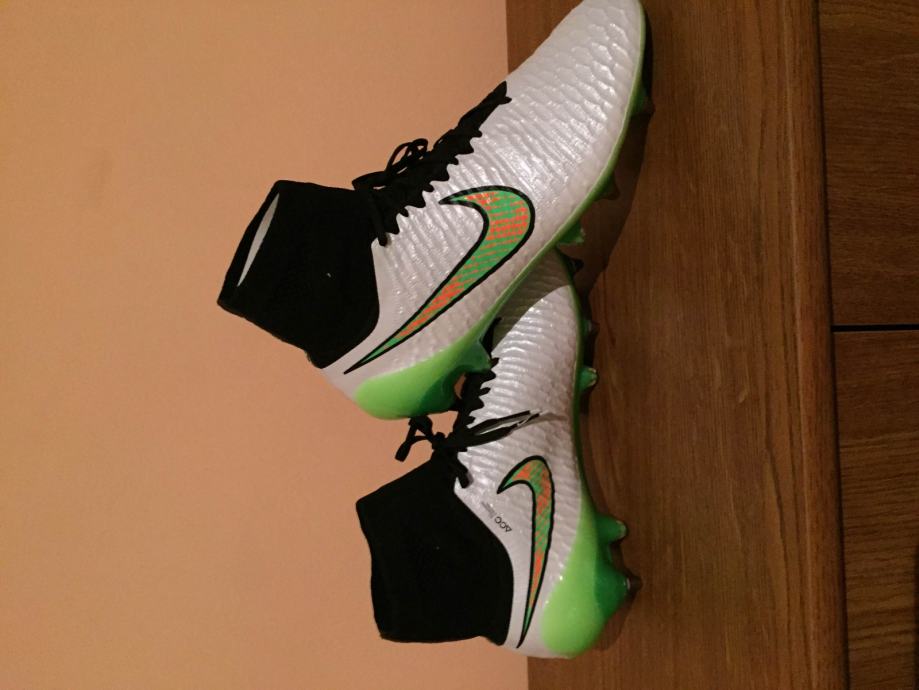Nike Magista kopačke 44 -- NOVO --