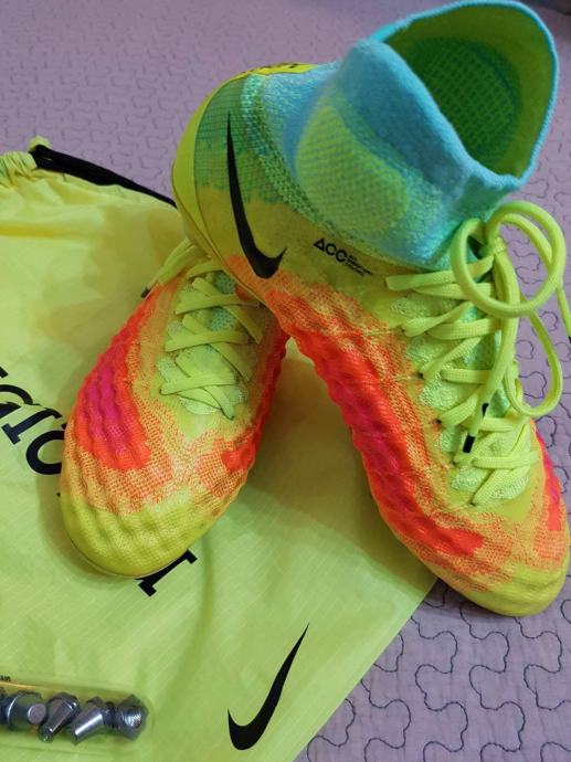 kopacke nike magista