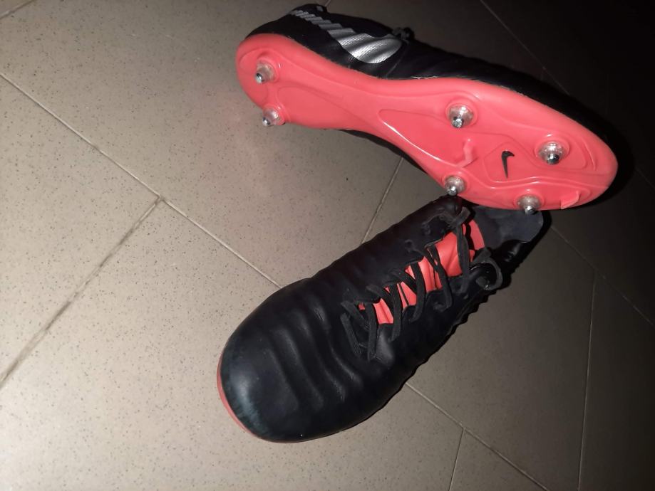 nike legend 7 pro sg