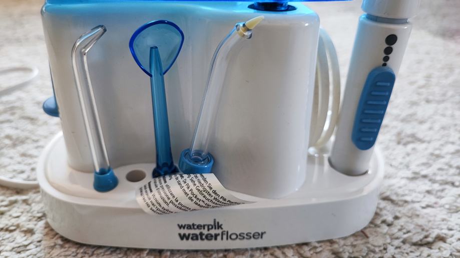 Tuš za zube (Oralni tuš) Waterpik WP70 Family