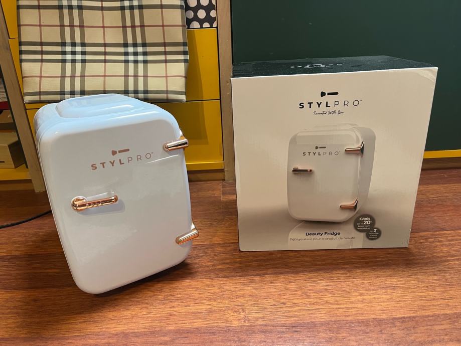Skincare/make up beauty fridge Stylpro