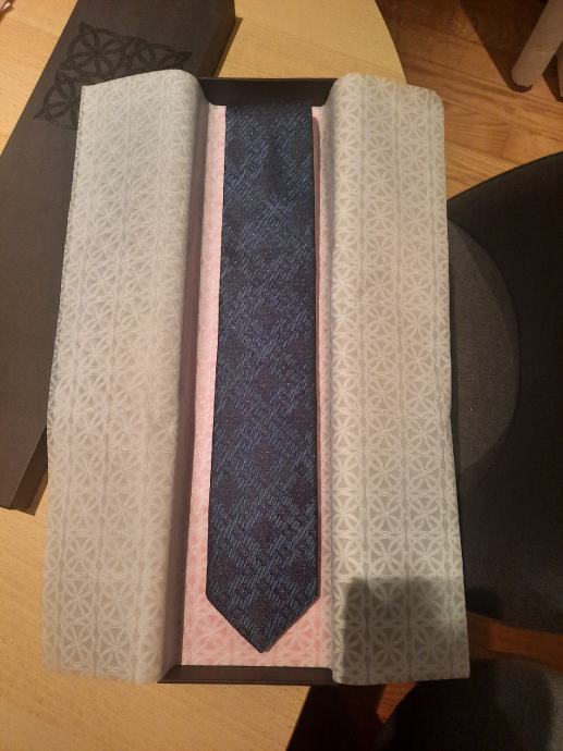 Croata kravata/Limited Edition sa 24 karatnim zlatom u svilenim nitima
