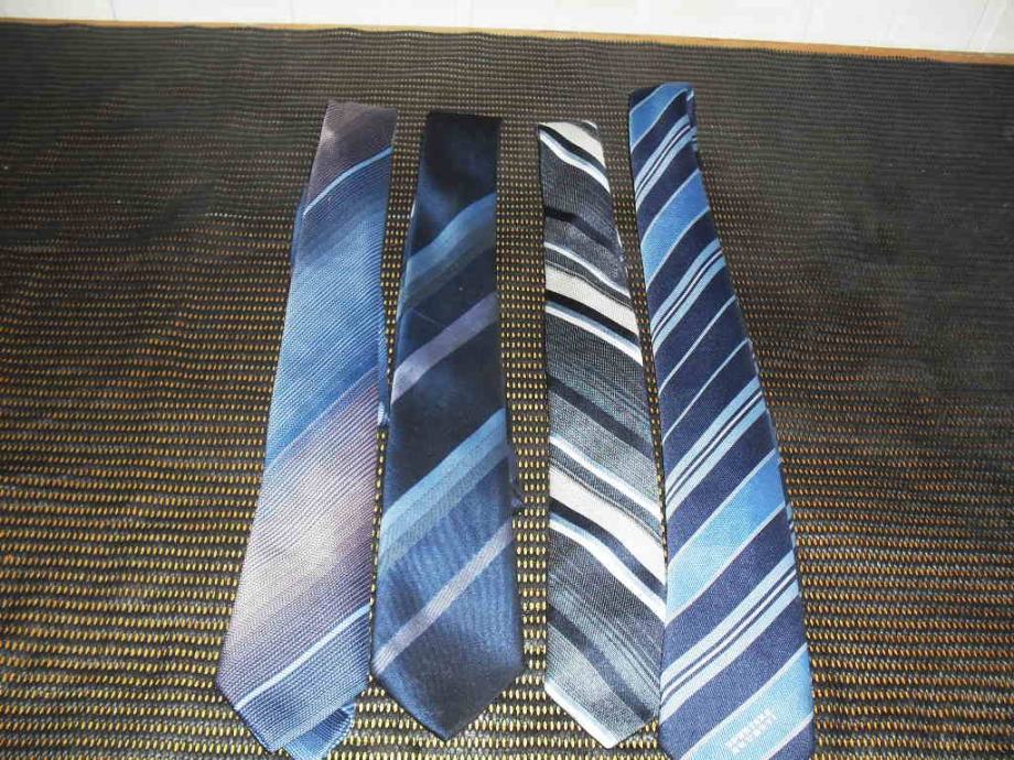Lot 4 kravate