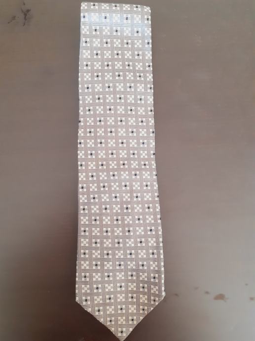 Svilena kravata original Hugo Boss, u odličnom stanju