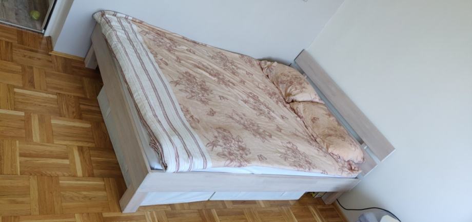 Bračni krevet 140x200 cm + madrac