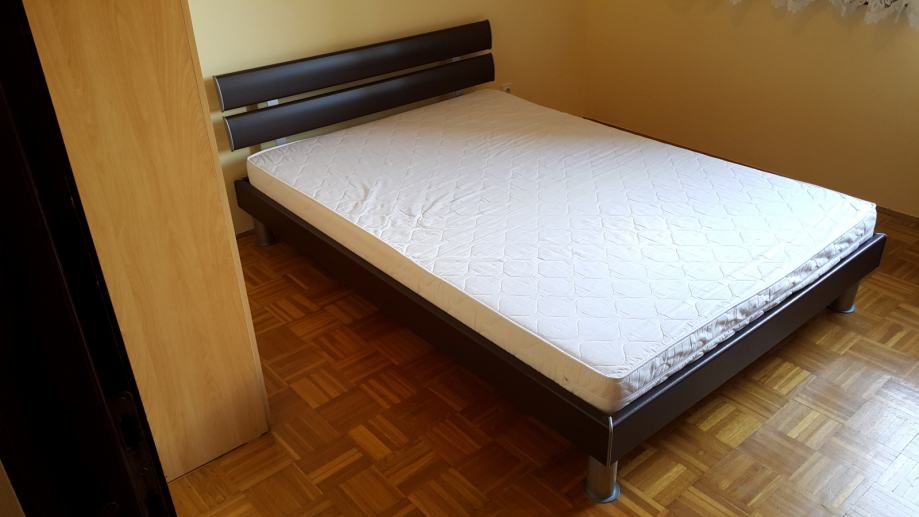 Bracni krevet 140x200, podnica i madrac