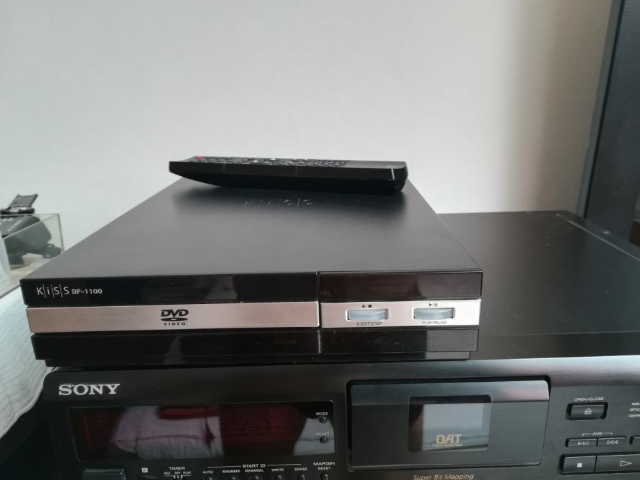 DVD player KISS DP-1100