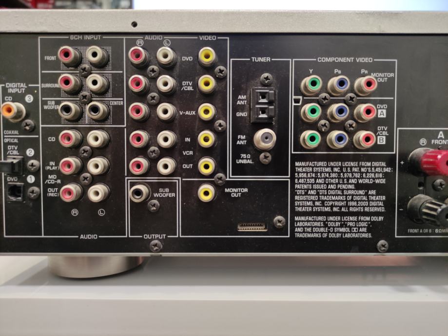 Yamaha RXV357 5.1 receiver