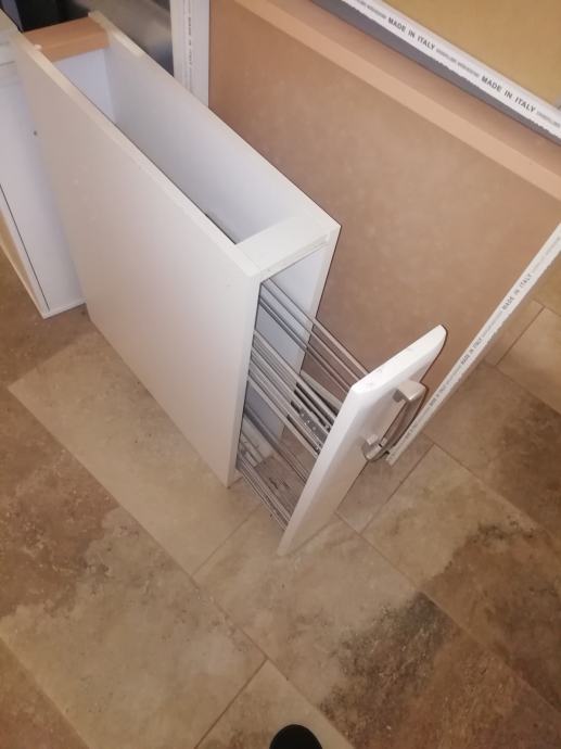 Utapajuce Inox Rucke KUHINJA BIJELA SJAJ S APARATIMA - INOX RUČKE *** HITNO