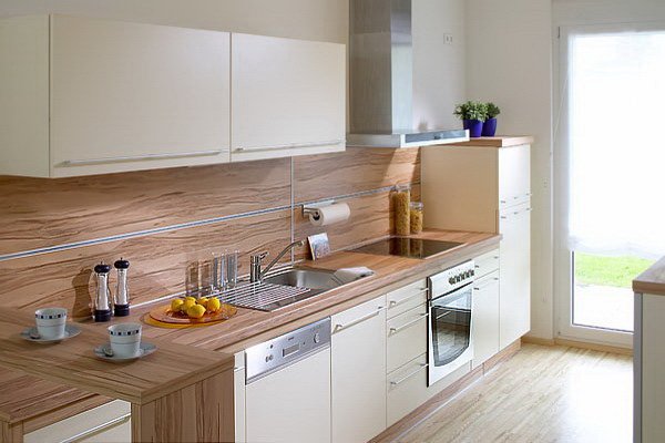 Radna ploča za kuhinju, u drvnim dekorima, prema željenim dimenzijama