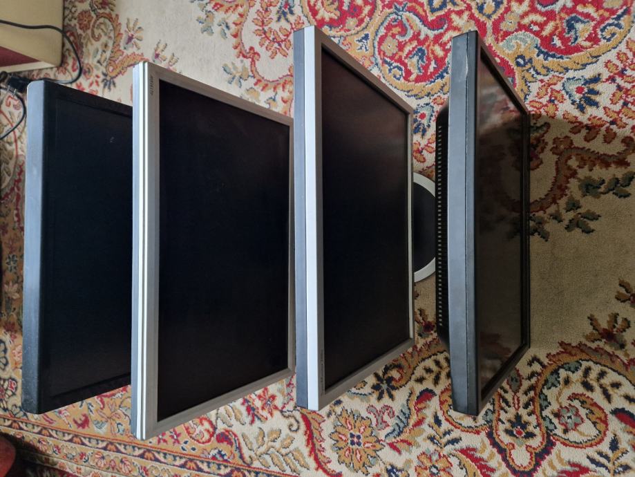 4 LCD monitora za dijelove